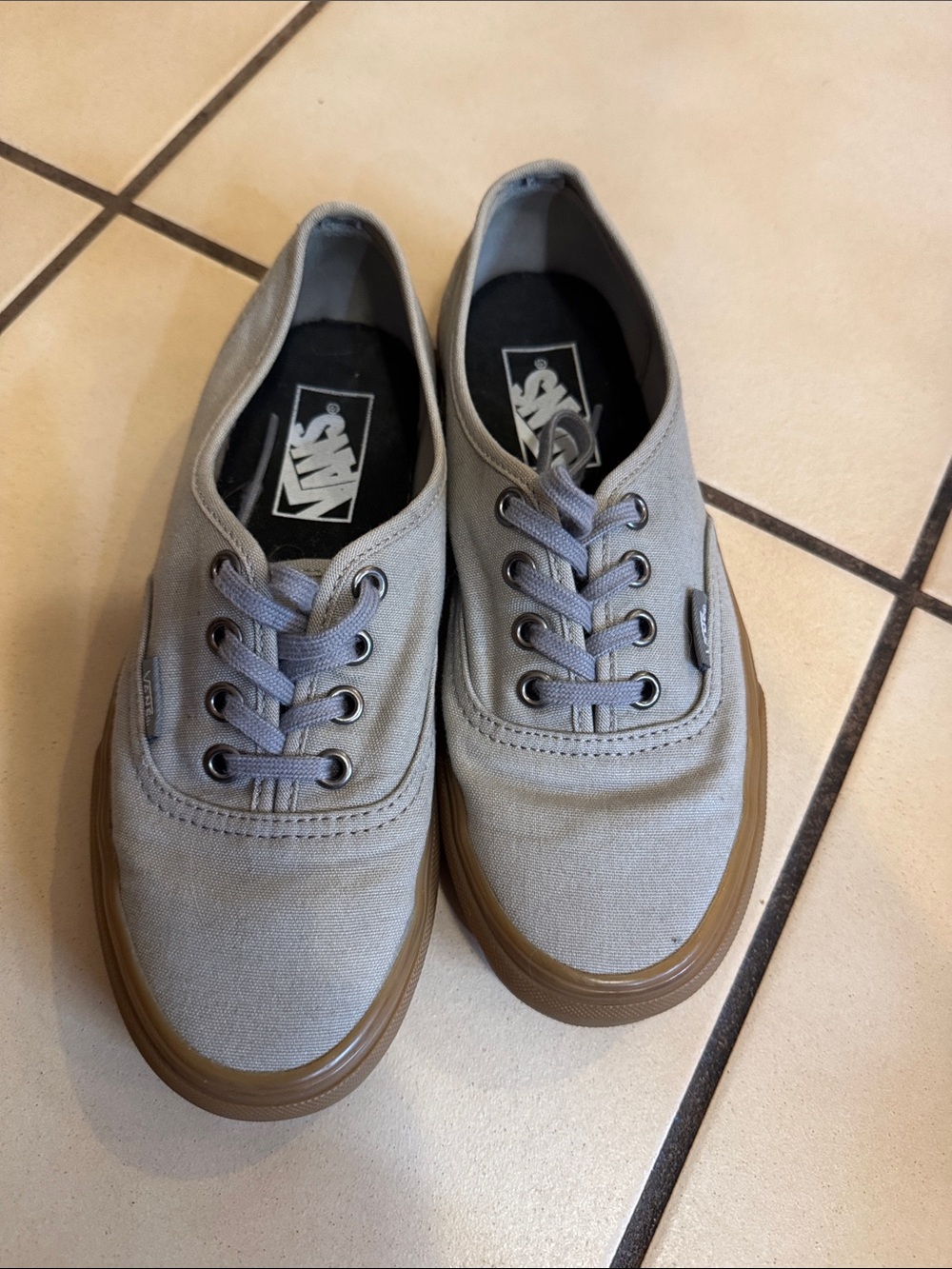 Vans women’s Canvas Sneakers in Light Gray with Gum Sole